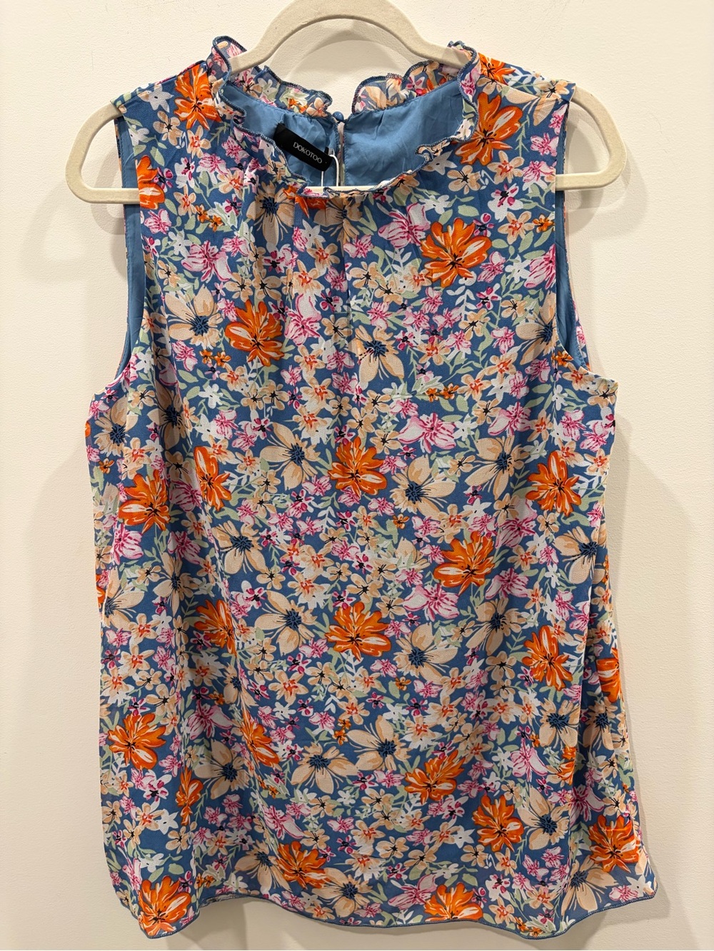 Dokotoo Blue Floral Sleeveless Ruffle-Neck Blouse
